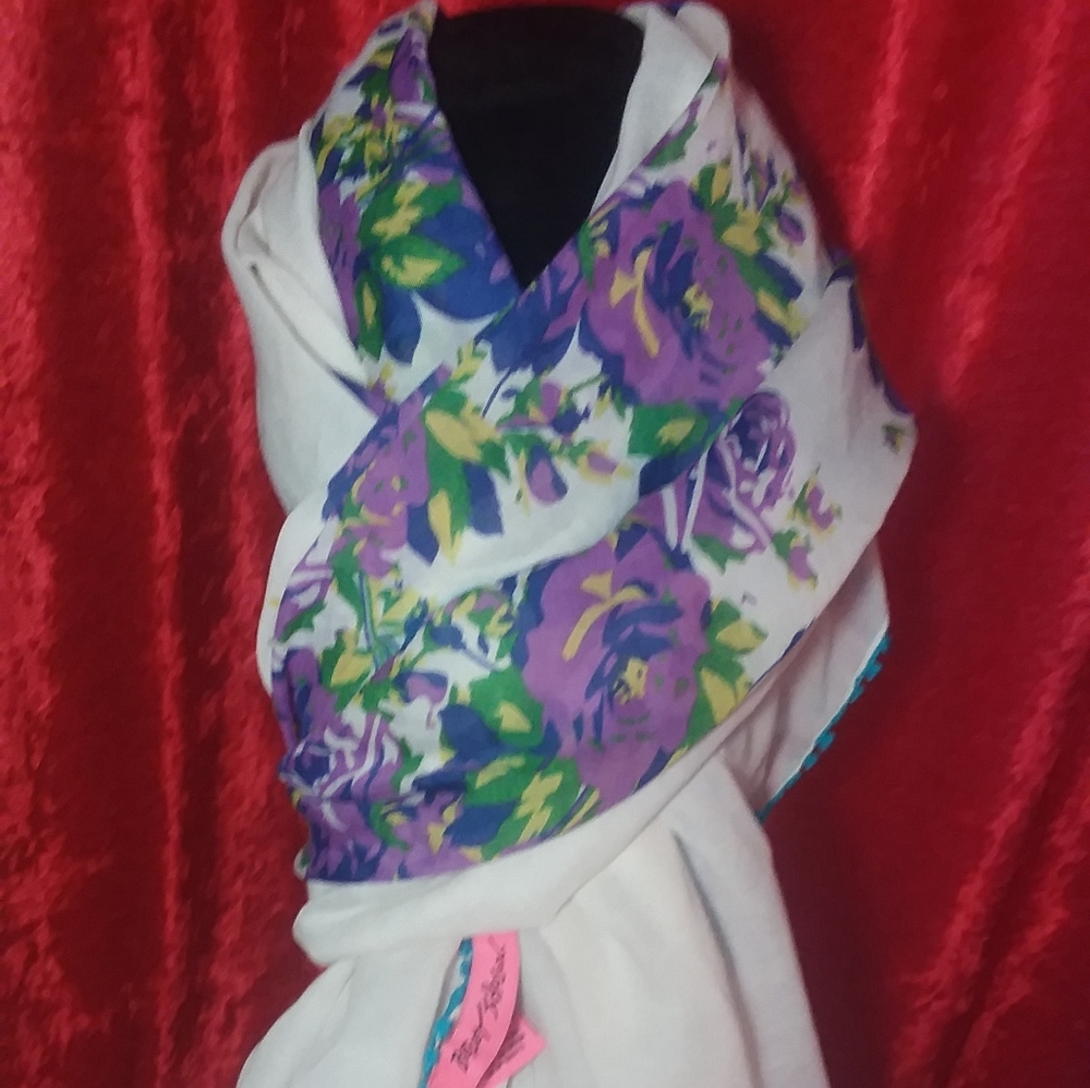 Purple&blue Betsey Johnson wrap New & gift-Boxed